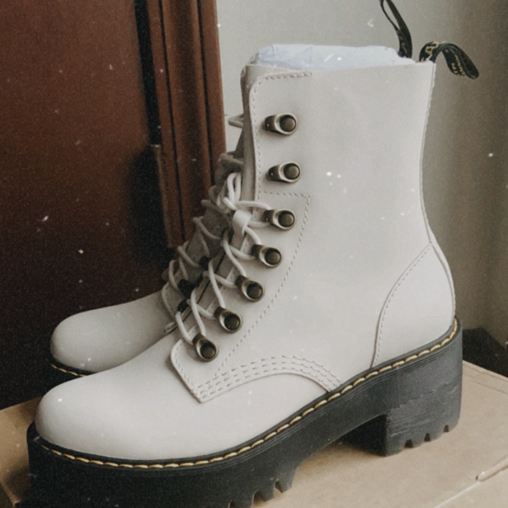 Dr. Martens Leona Temperley Boots